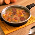 Sopa de Lentilhas e Lingüiça