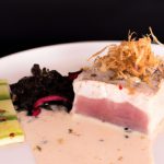 Tainha ao Sal e Molho Tártaro