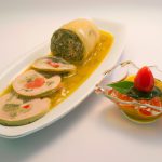 Terrine de manga, couve-manteiga e pimenta rosa