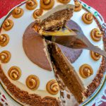 Torta de Nozes com Doce de Ovos