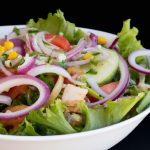 Salada Colorida com Peru