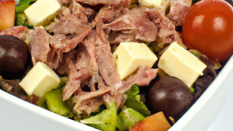 Salada com carne bovina patinho