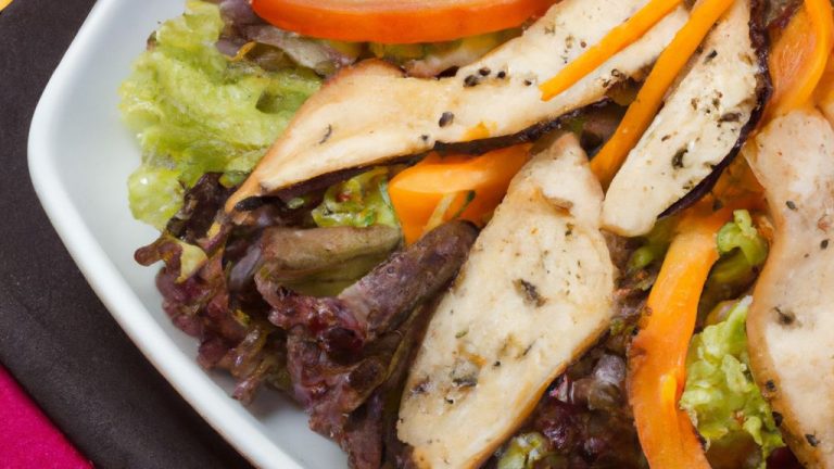 Salada com frango fria