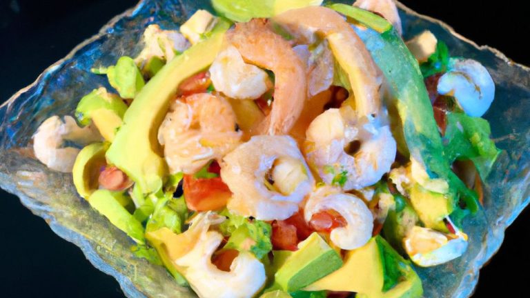 Salada de abacate e camarão especial
