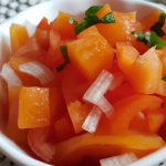 Salada de cenoura com tomate