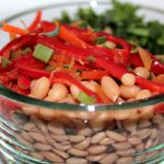 Salada de grão de bico com legumes