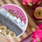 Smoothie bowl de pitaya com sementes de chia