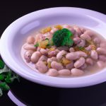 Sopa de couve e feijão branco