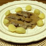 Strogonof de Mignon de vitelo com cogumelos