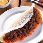 Tapioca com carne seca