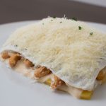Tapioca com frango desfiado e requeijão