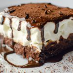 Torta de três leches com chocolate