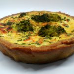 Torta salgada de brócolis com queijo