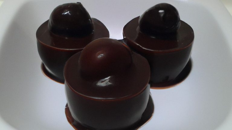 Uva com chocolate simples