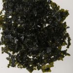 Salada de alga wakame com camarão