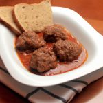Almôndegas com Pão Dormido