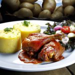 Coxa de Frango Assada com Batatas