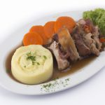 Coxa e Sobrecoxa Cozida com Batata