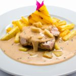 File de porco com abacaxi