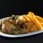 Galinha guisada com batata
