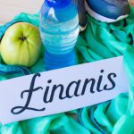 Sanduíche de frango com abacate