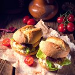 Sanduíche de frango cremoso