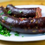 Linguiça de Churrasco no Feijão