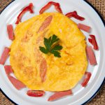 Omelete Recheado Com Presunto E Queijo
