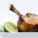 Coxa de frango ao forno com batatas