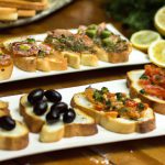 Brusqueta de Tomate e Manjericão