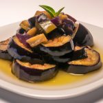 Antepasto de Berinjela com Uva Passa