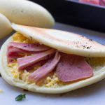 Arepa com Mussarela e Presunto