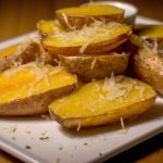 Batata Assada com Ervas e Parmesão