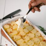 Batata com Molho Branco Gratinada