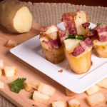 Batatas Recheadas com Queijo e Bacon