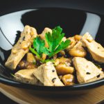 Bife de Tofu com Alho-Poró