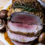 Bife No Forno Com Molho De Cogumelos