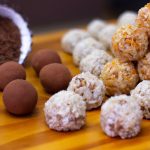 Bolinhas Energéticas de Nozes e Coco
