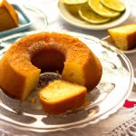 Bolo de Laranja com Calda Açucarada