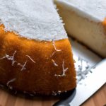 Bolo de Mandioca com Coco Cremoso