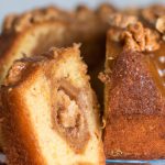 Bolo de Nozes com Doce de Leite